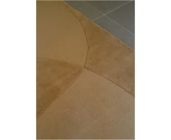 Linie Design Split Plains Ullmatta Mustard 200x300