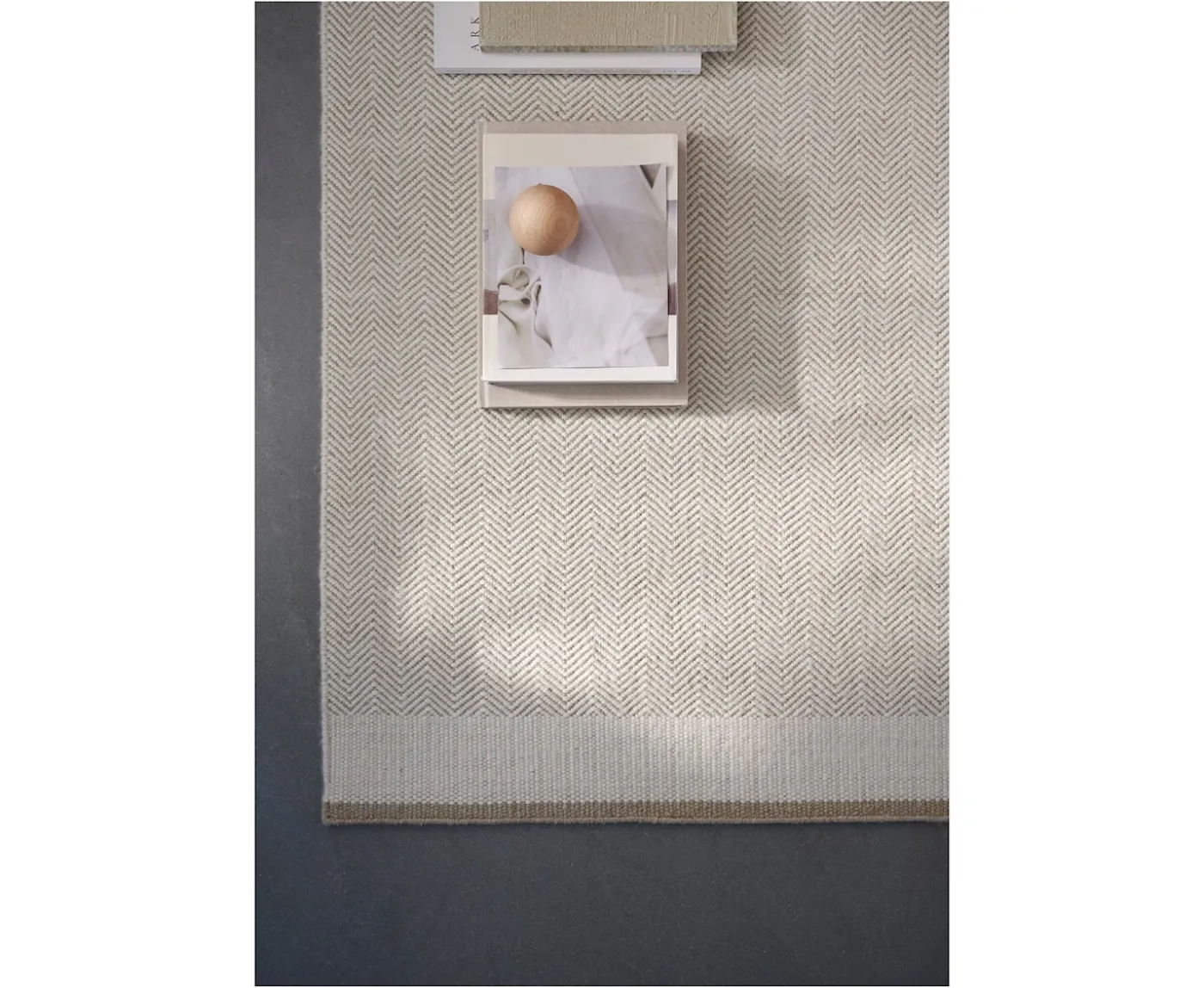 Linie Design Stratum Echo Ullmatta White 170x240
