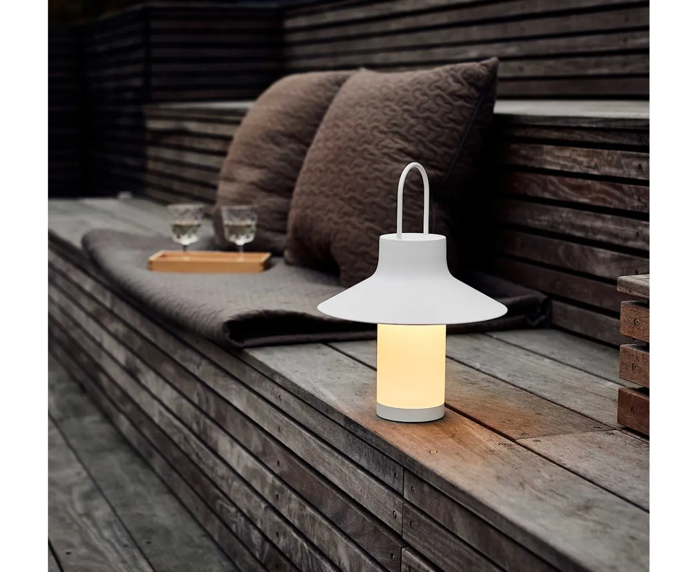 LOOM Design Shadow Portable Bordslampa White Ø25