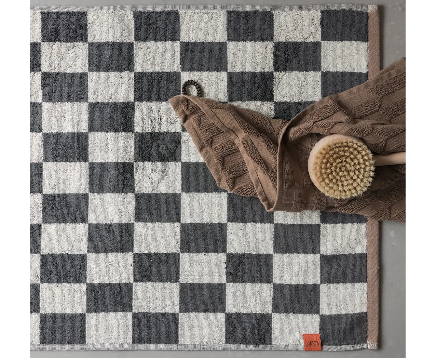 Mette Ditmer Retro Badrumsmatta Dark Grey 50x80
