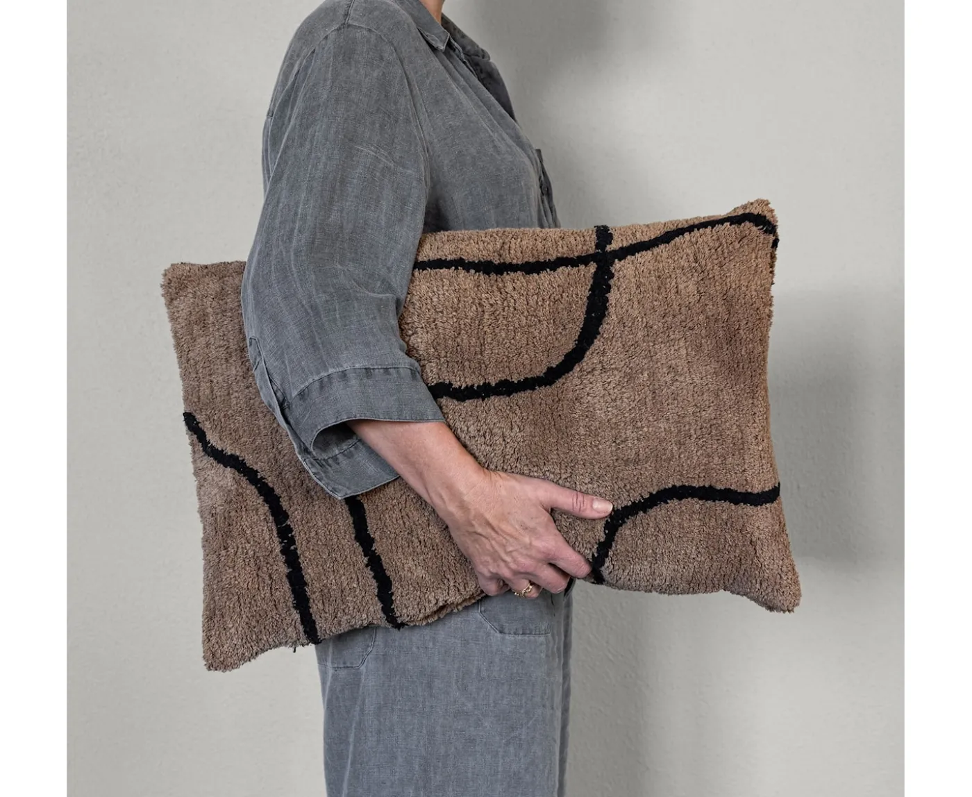 Mette Ditmer Shadow Kuddfodral Brown 40x60