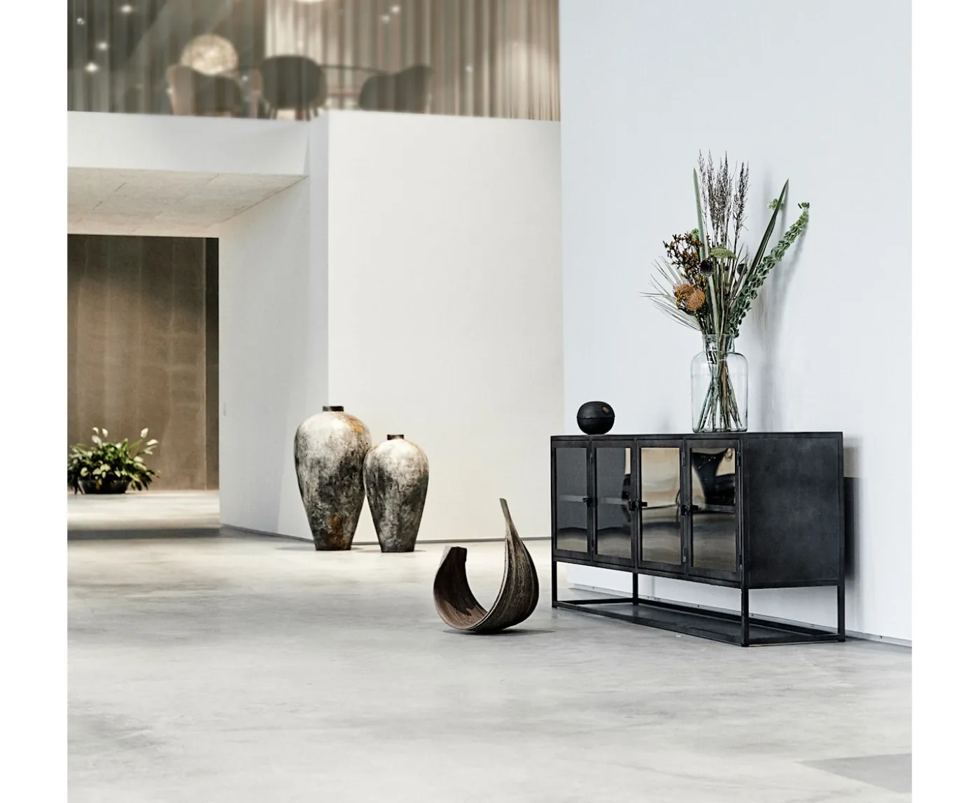 Muubs Boston 4 dörrar Sideboard Black Iron 180x73