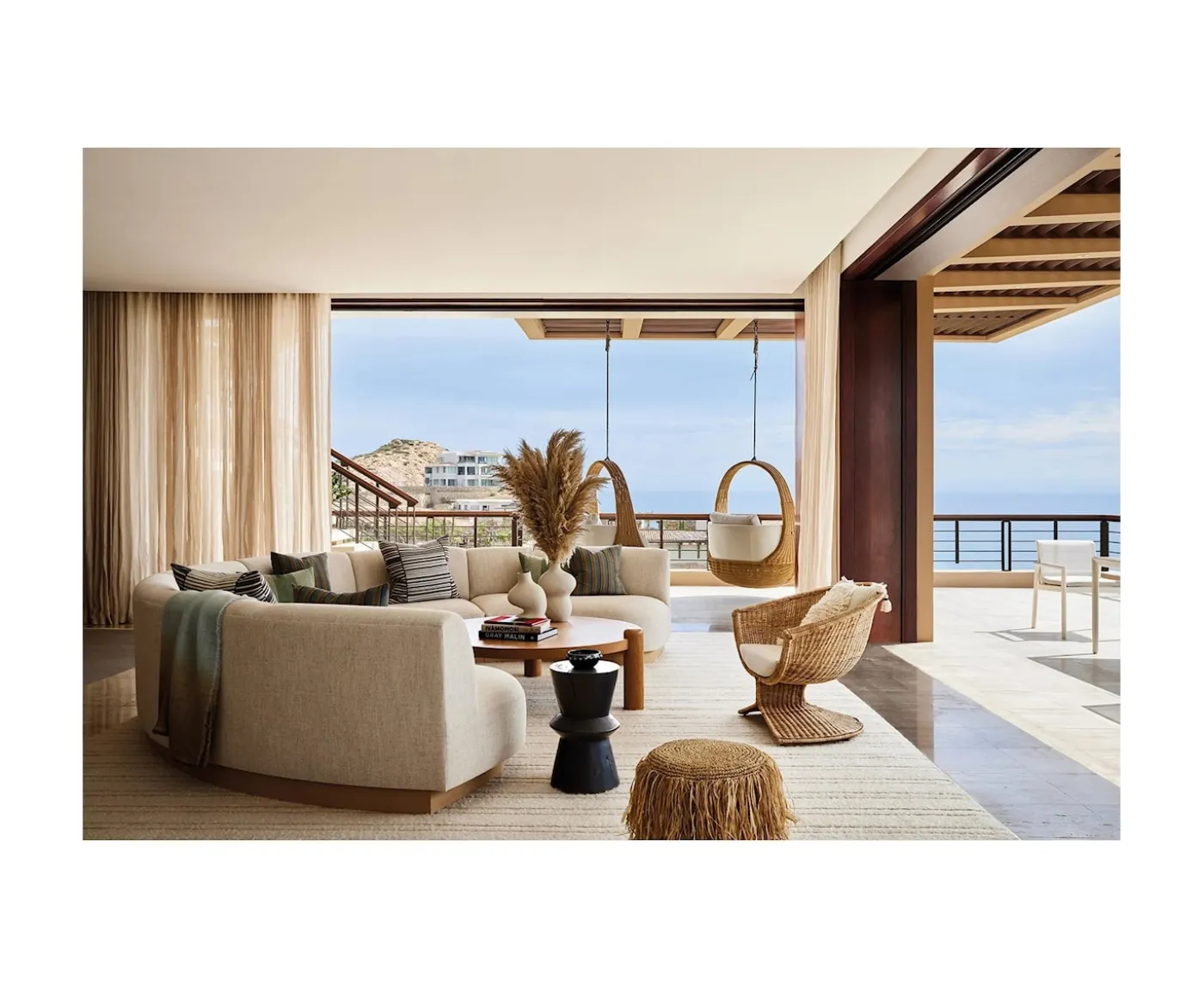 New Mags Contemporary Beach Houses Coffee Table Book