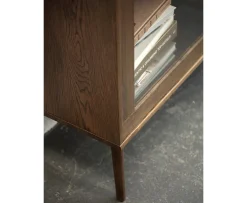 Nordic Home Sofia Vitrinskåp Smoked Oak 160cm