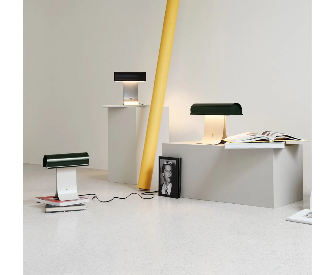 Northern Archive Bordslampa Black Steel 50cm
