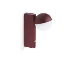 Northern Balancer Mini Vägglampa/Bordslampa Cherry red