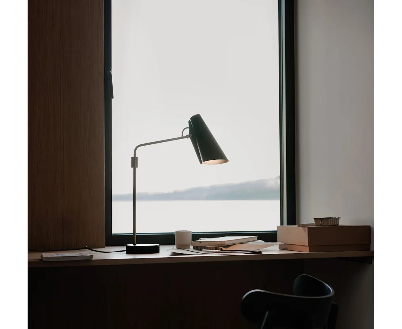 Northern Birdy Swing Bordslampa Black/Steel