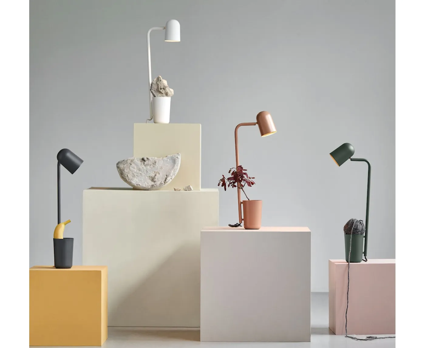 Northern Buddy Bordslampa Dark Grey