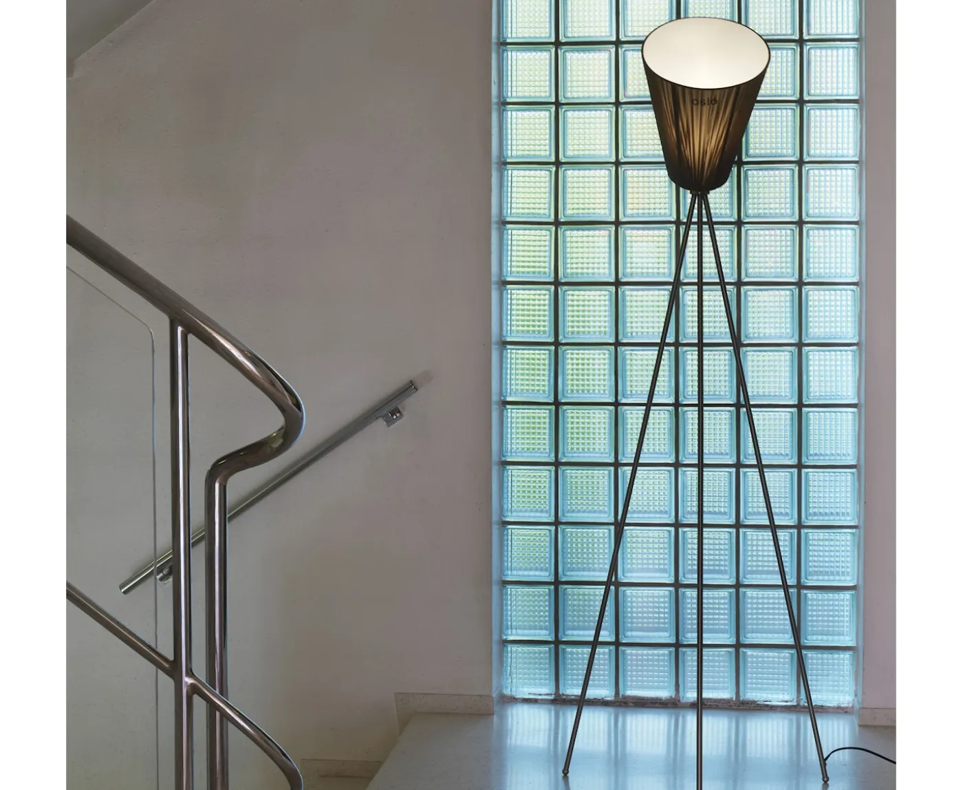 Northern Oslo Wood Golvlampa Stativ Black Matt