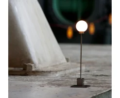 Northern Snowball Bordslampa Black