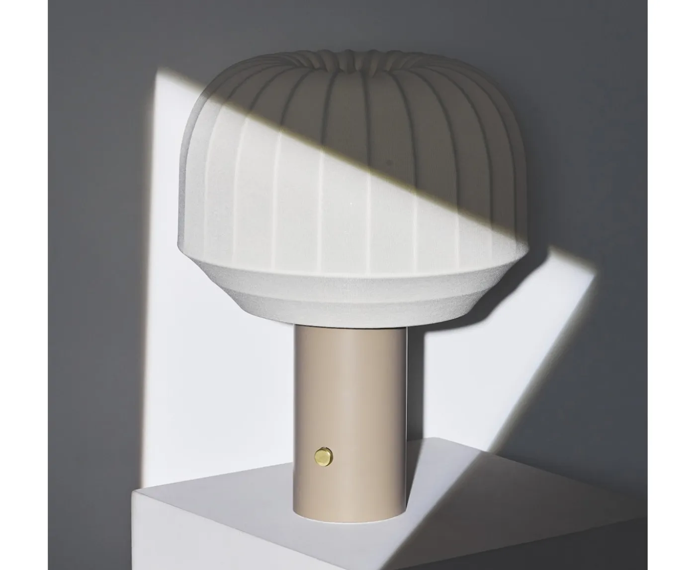 Northern Tradition Bordslampa Offwhite/Greige