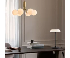 Nuura Apiales 6 Taklampa Brushed Brass/Opal