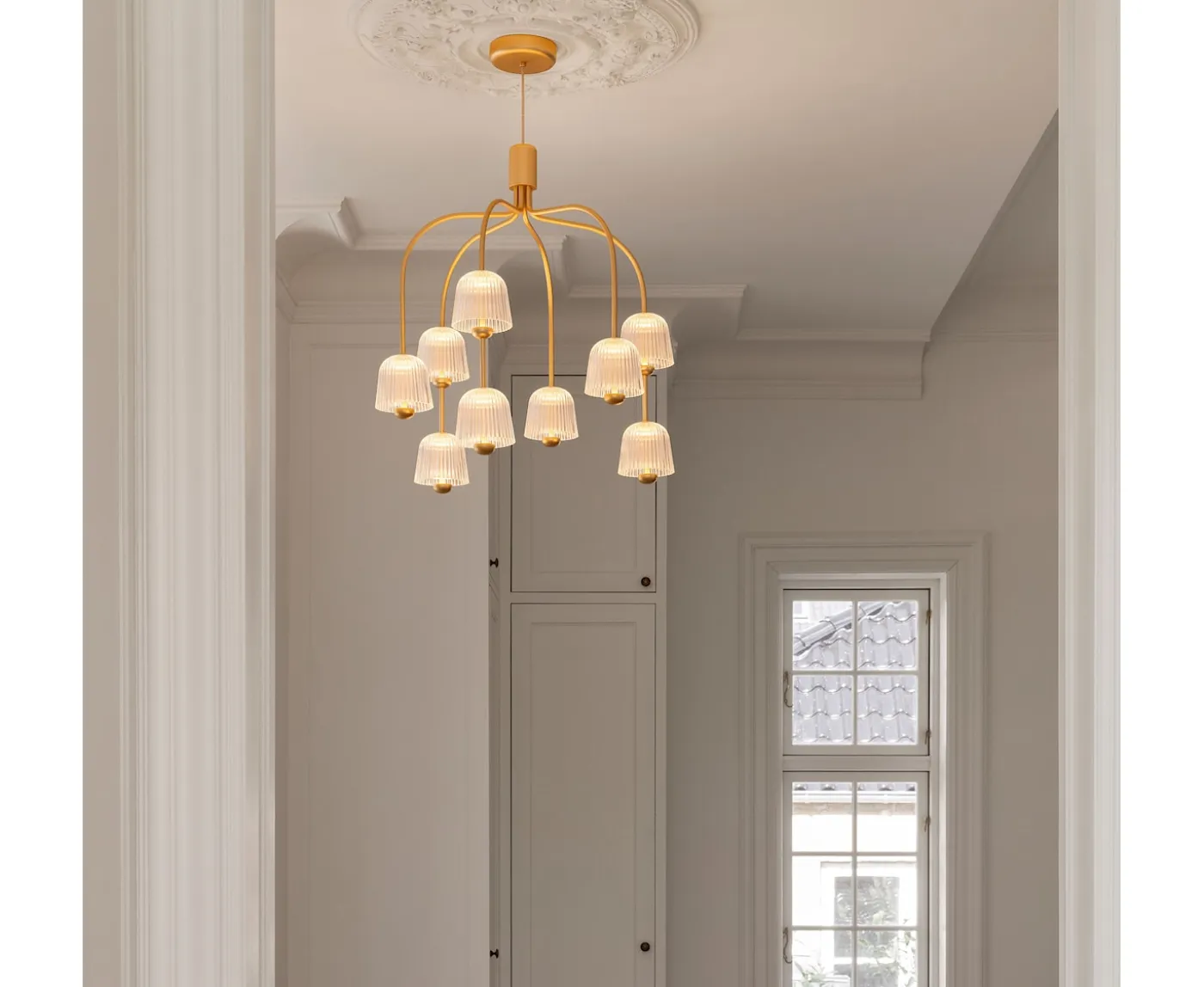 Nuura Asteea 9 Taklampa Satin Brass/Ripple Clear