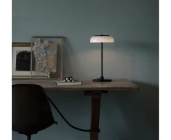 Nuura Blossi Bordslampa Black/Opal Small
