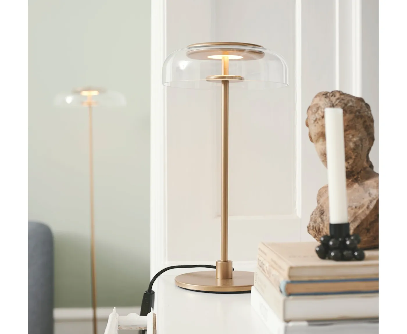 Nuura Blossi Bordslampa Nordic Gold/Clear Small