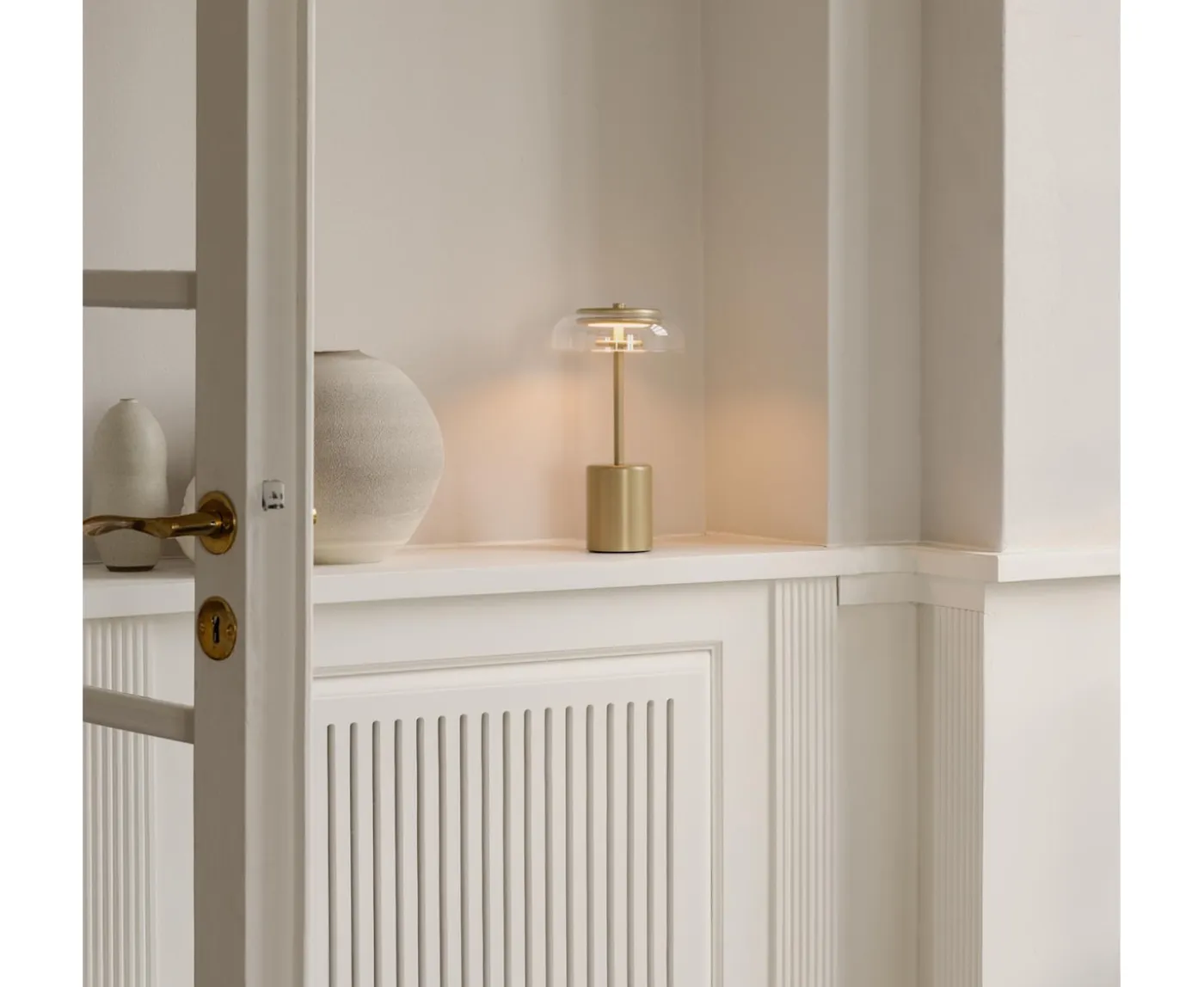 Nuura Blossi Mini Portabel Bordslampa Nordic Gold/Clear