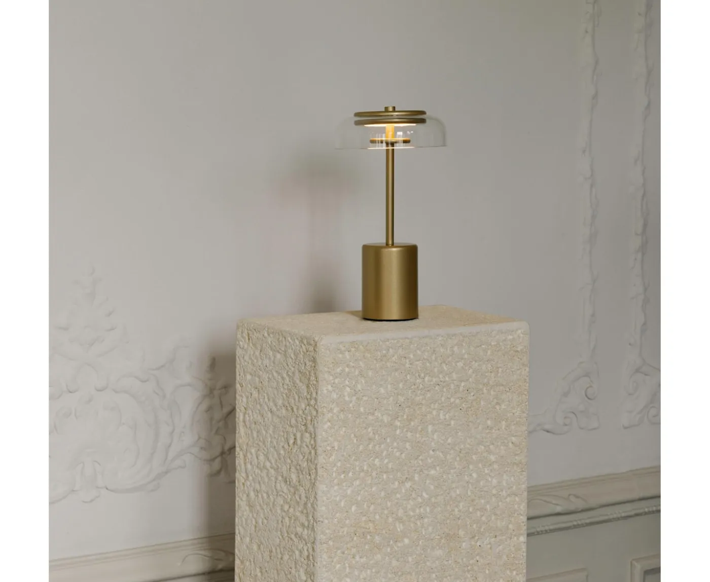 Nuura Blossi Mini Portabel Bordslampa Nordic Gold/Clear