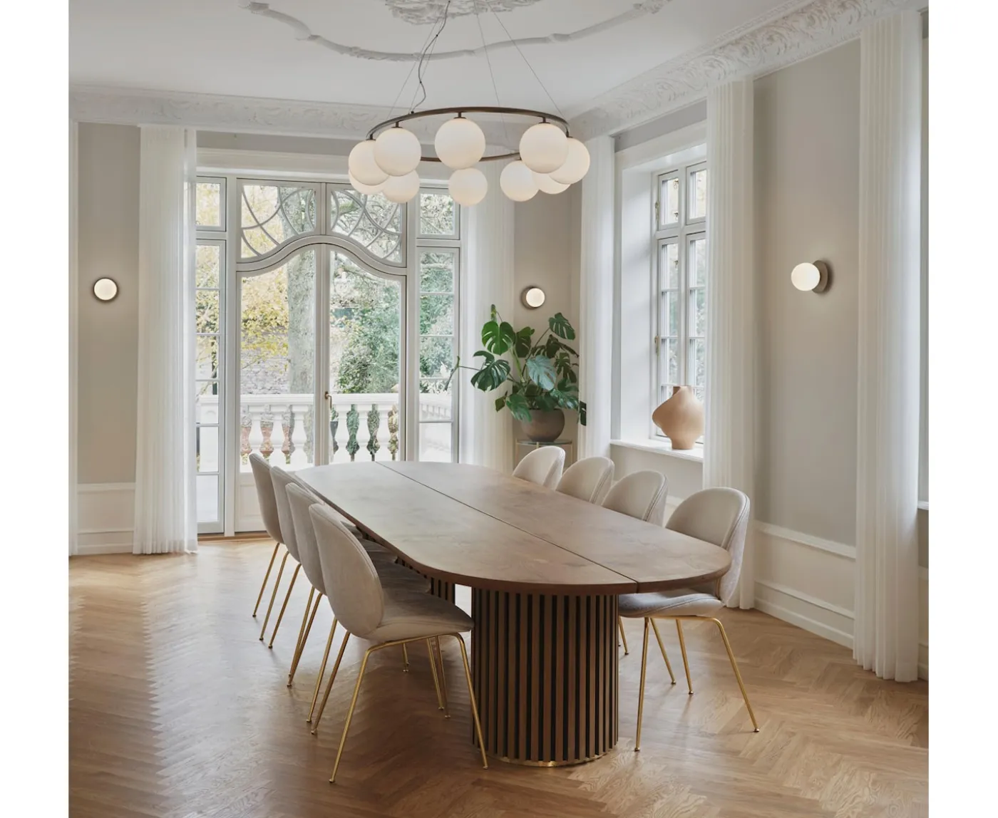 Nuura Liila 1 Vägg-/taklampa Dark Bronze/Opal Medium