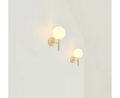 Nuura Miira Vägglampa Brass/Opal