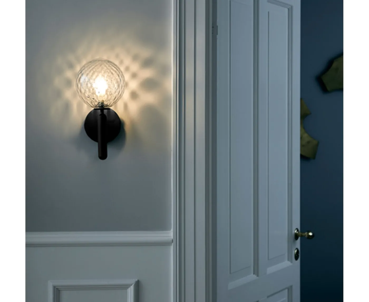 Nuura Miira Vägglampa Rock Grey/Optic Clear
