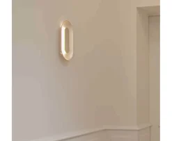 Nuura Sasi Vägglampa Brass Small