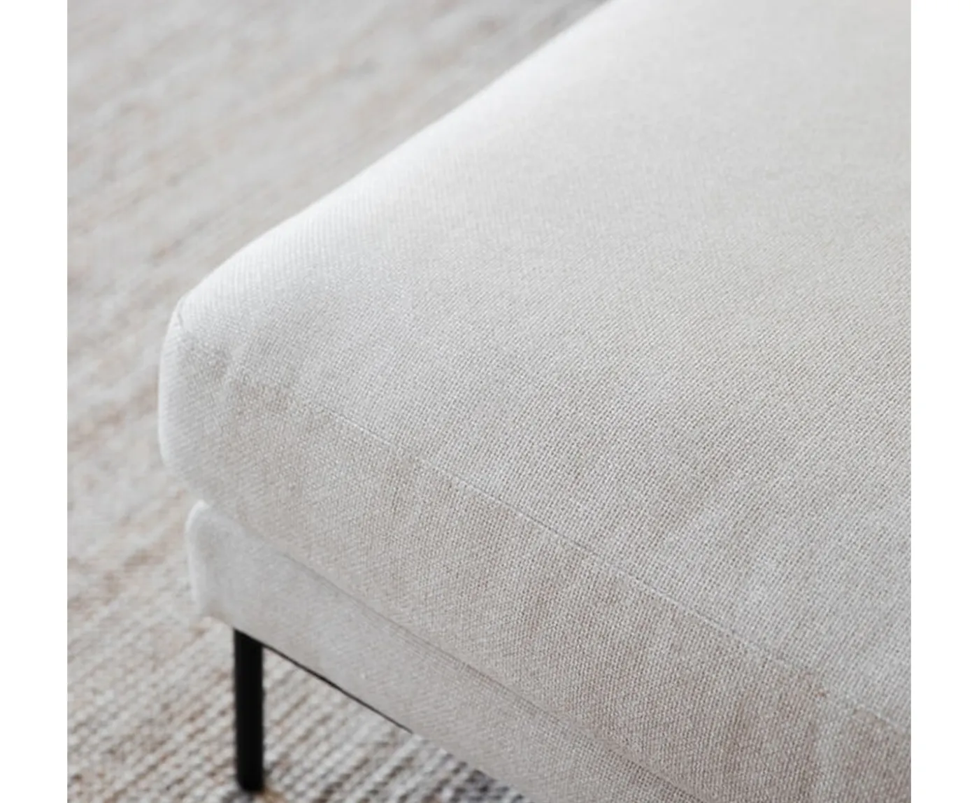 Rowico Home Corwin Fotpall Beige