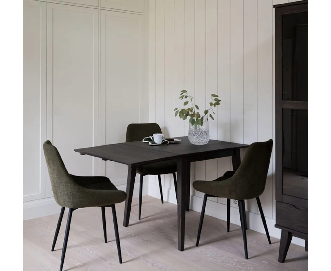 Rowico Home Filippa Klaffbord Mörkbrun Ek 80cm