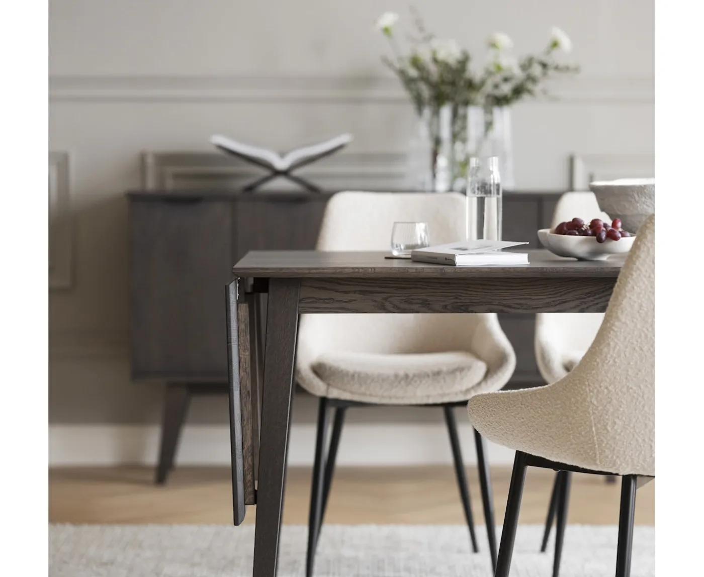 Rowico Home Filippa Klaffbord Mörkbrun Ek 120cm