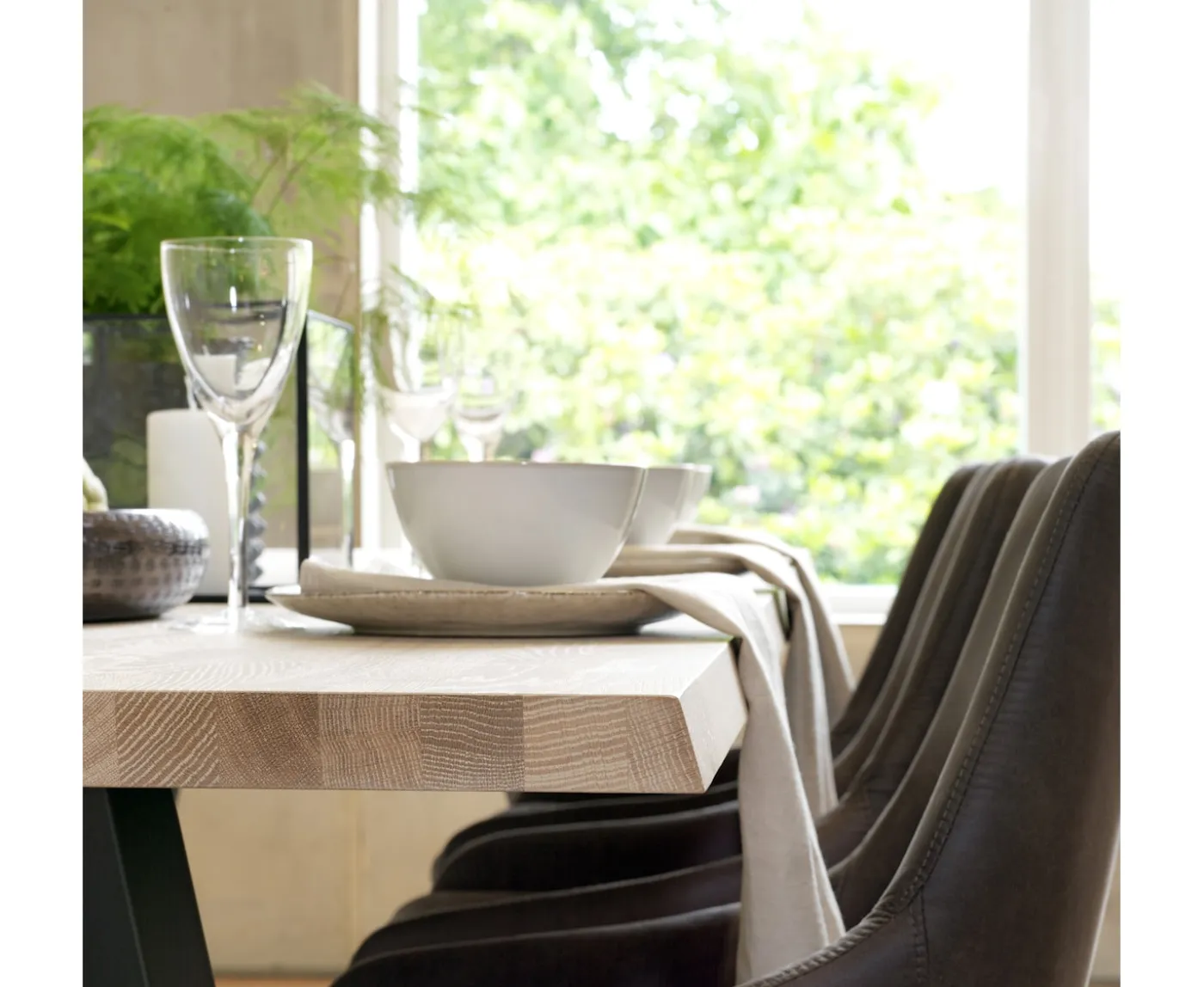 Rowico Home Fred Matbord Vitpigmenterad 170cm