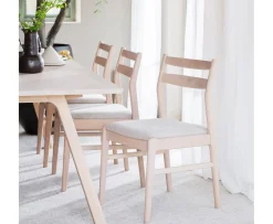 Rowico Home Kerwin Matstol Vitpigmenterad Ek/Ljusbeige