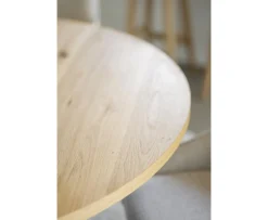 Rowico Home Maddock Matbord Ek/Svart Ø135