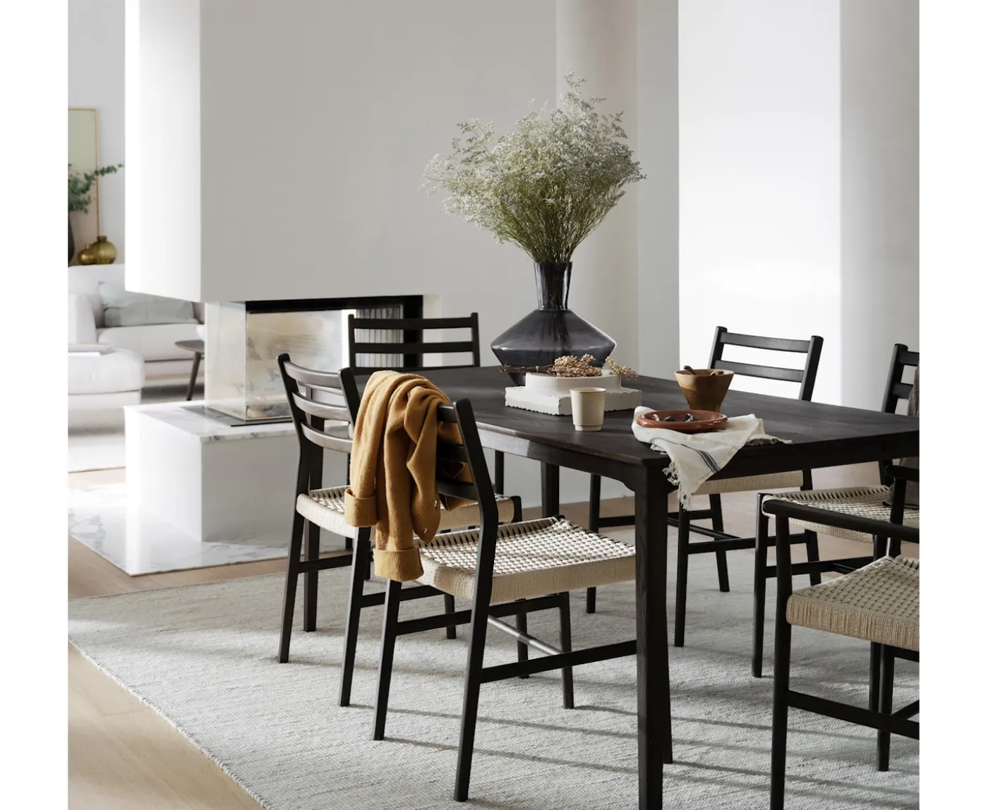 Rowico Home Markham Matbord Brun 140cm