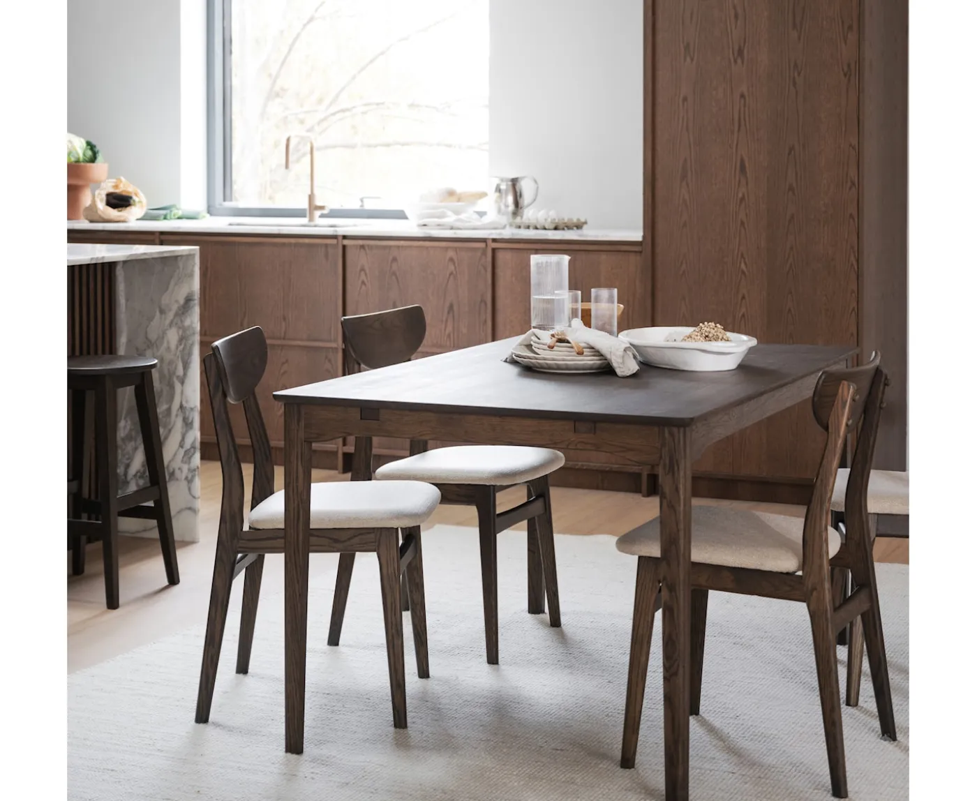 Rowico Home Markham Matbord Brun 140cm