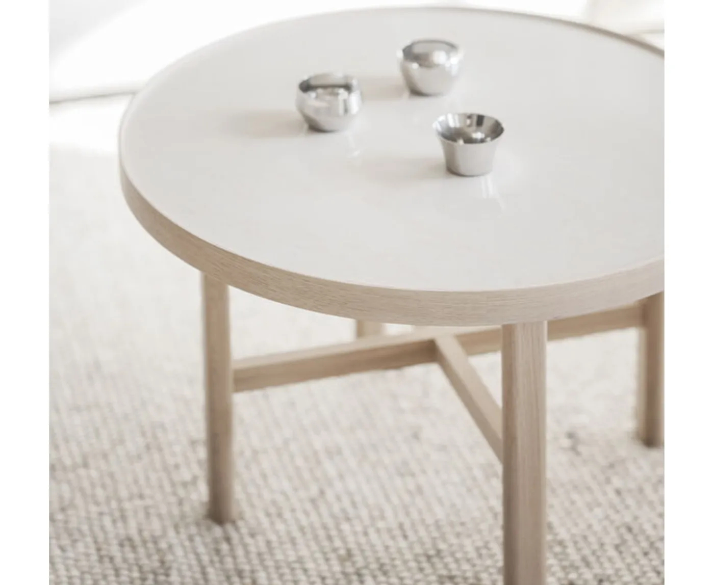 Rowico Home Marsden Soffbord Beige/Vitpigmenterad Ø60