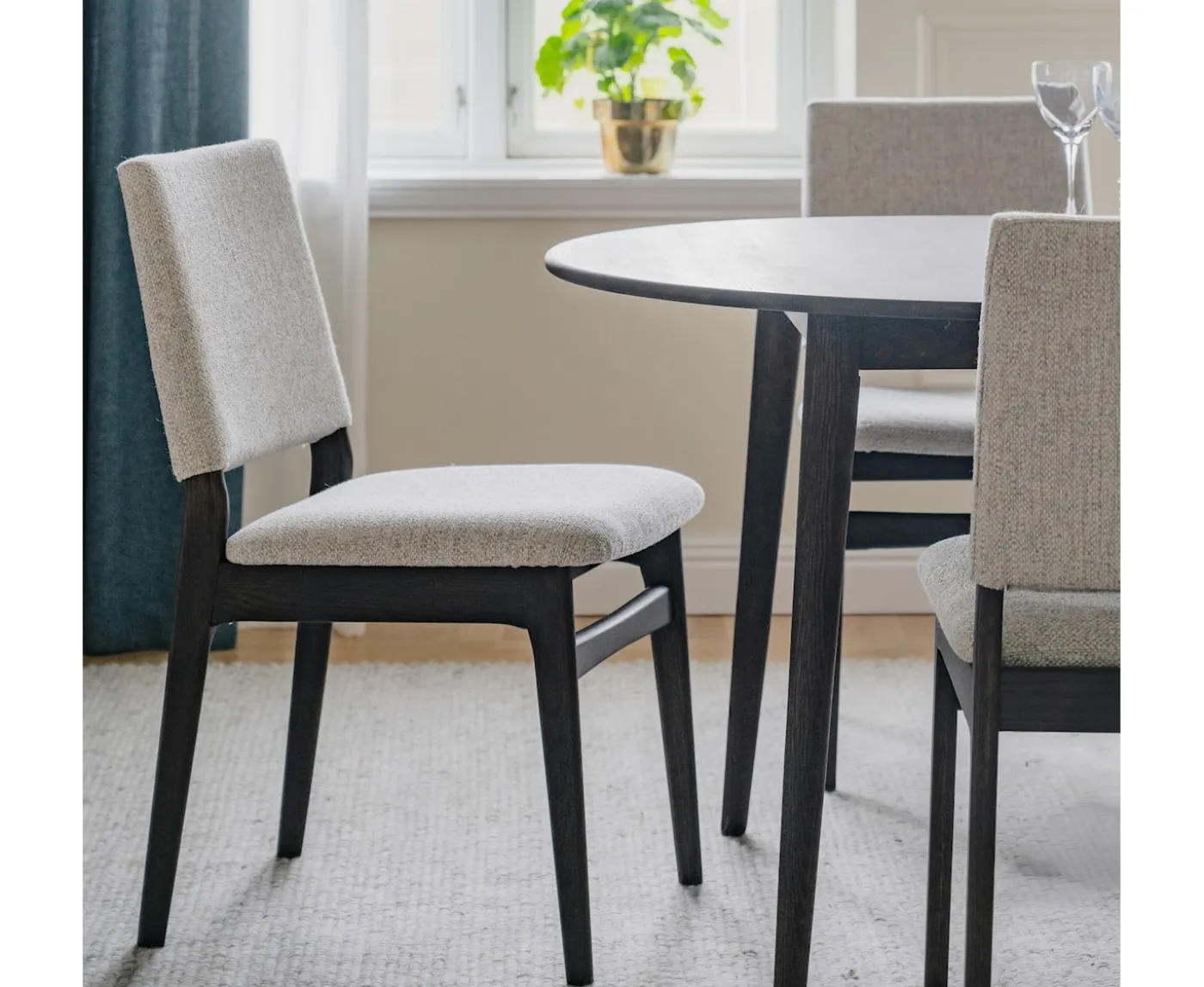 Rowico Home Medford Matstol Brun Ek/Ljusbeige