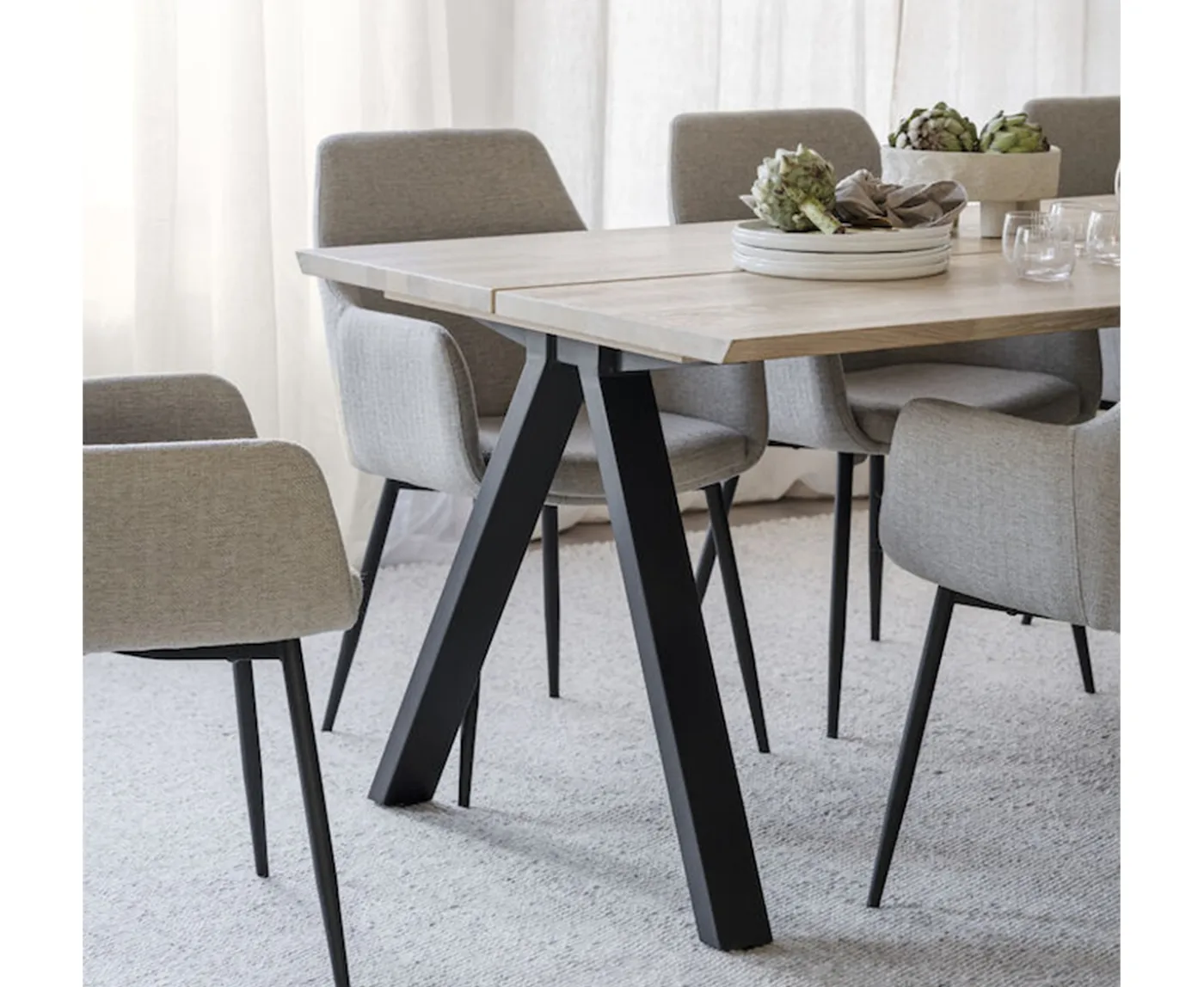 Rowico Home Reily Karmstol Beige/Svart