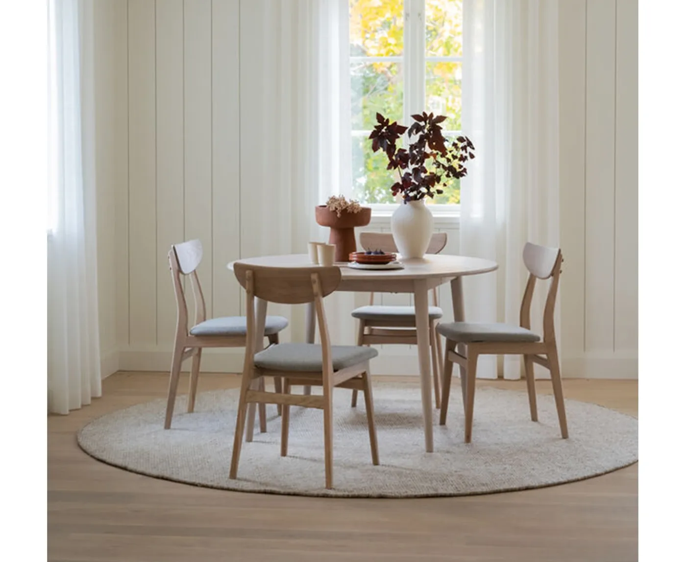 Rowico Home Rodham Matstol Vitpigment Ek/Gråbeige