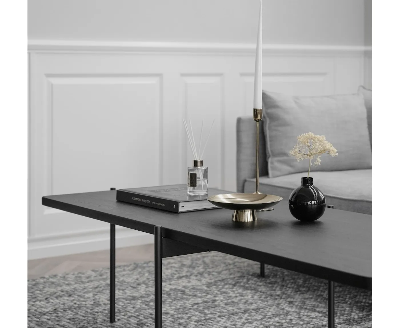 Rowico Home Shelton Soffbord Svart 145x60cm