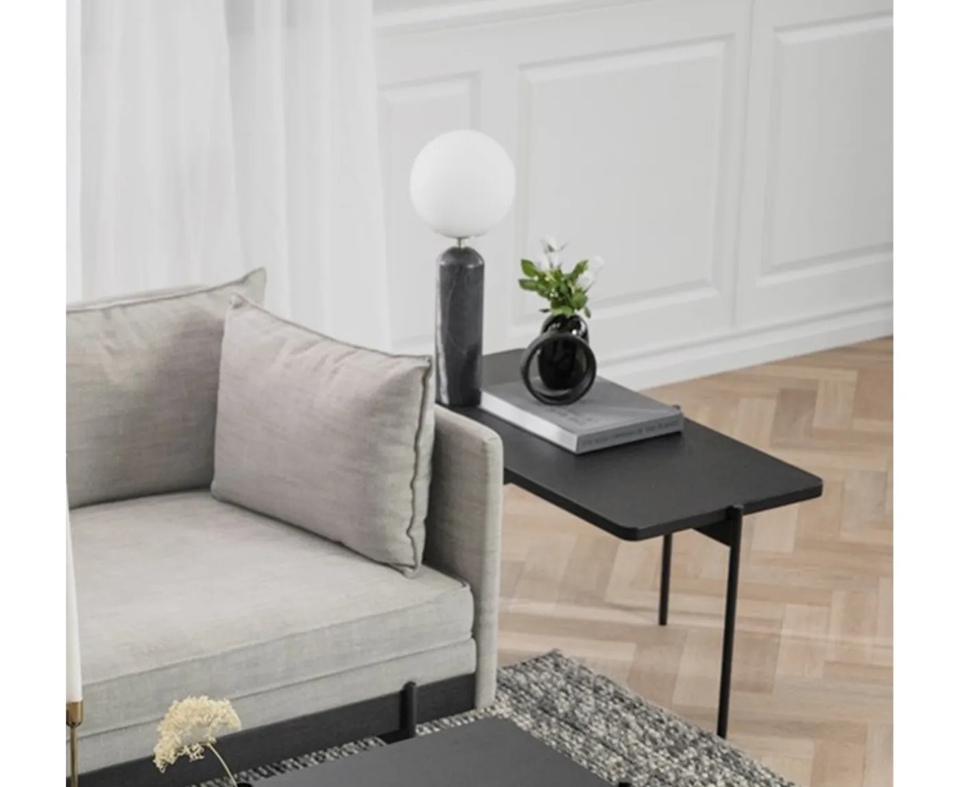 Rowico Home Shelton Soffbord Svart 95x50cm
