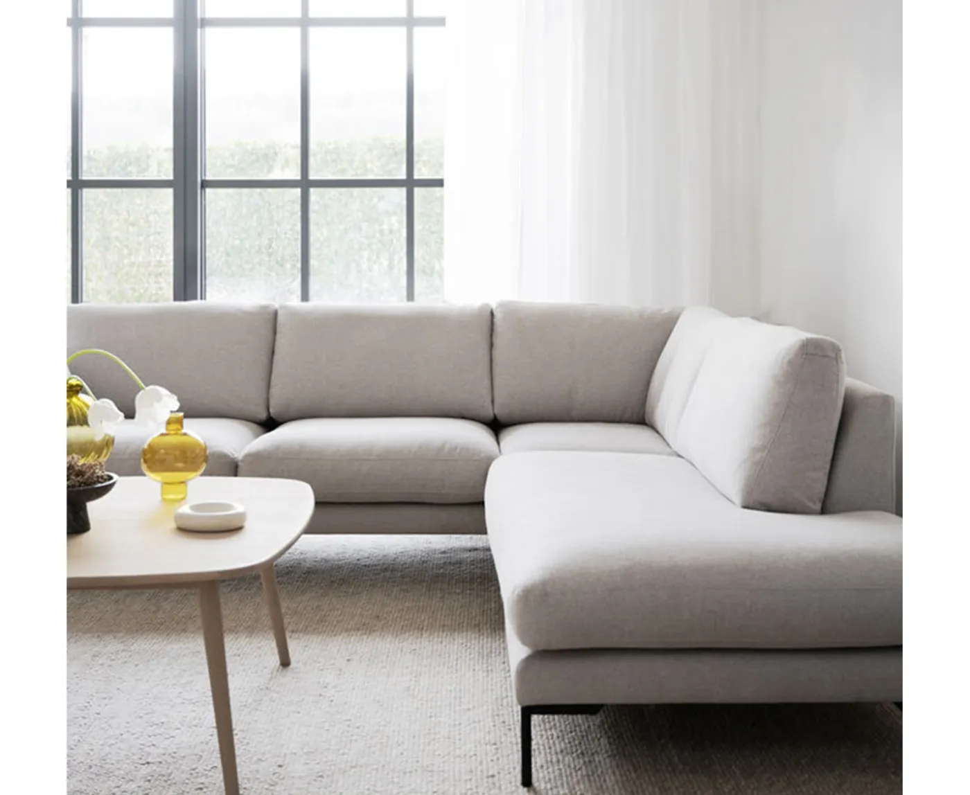 Rowico Home Tompkins Soffbord Vitpigmenterad 90x90cm