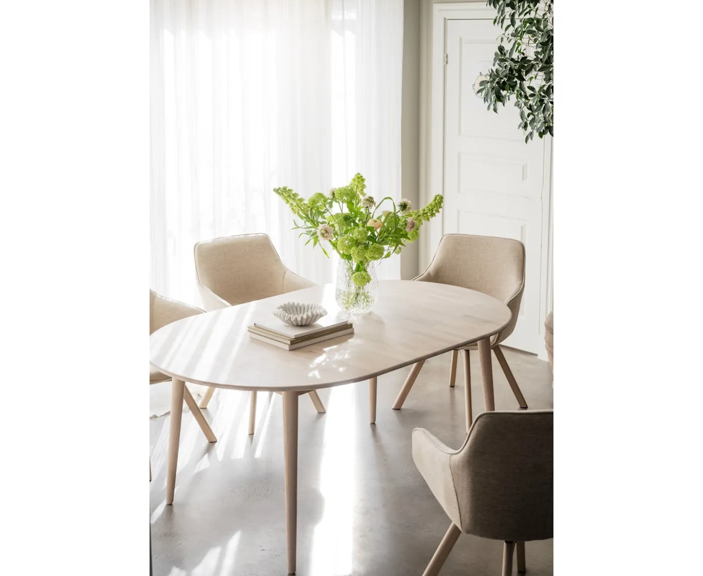 Rowico Home Tyler Matbord Ovalt Vitpigmenterad 170+40
