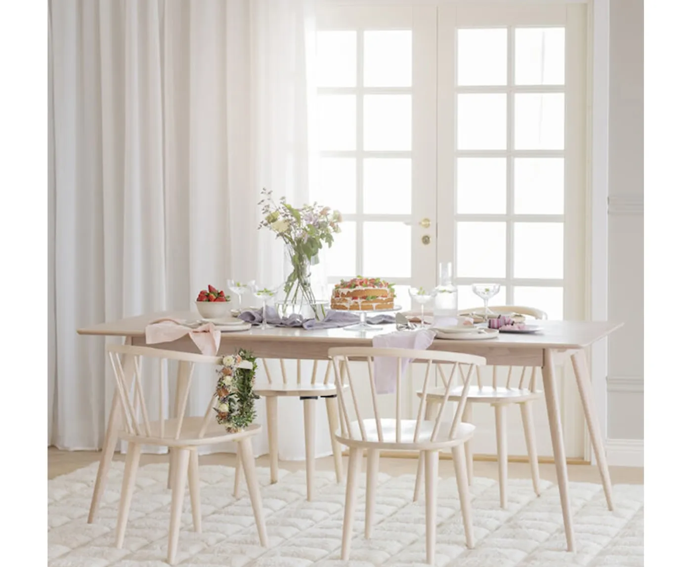 Rowico Home Yumi Matbord Vitpigmenterad 190cm