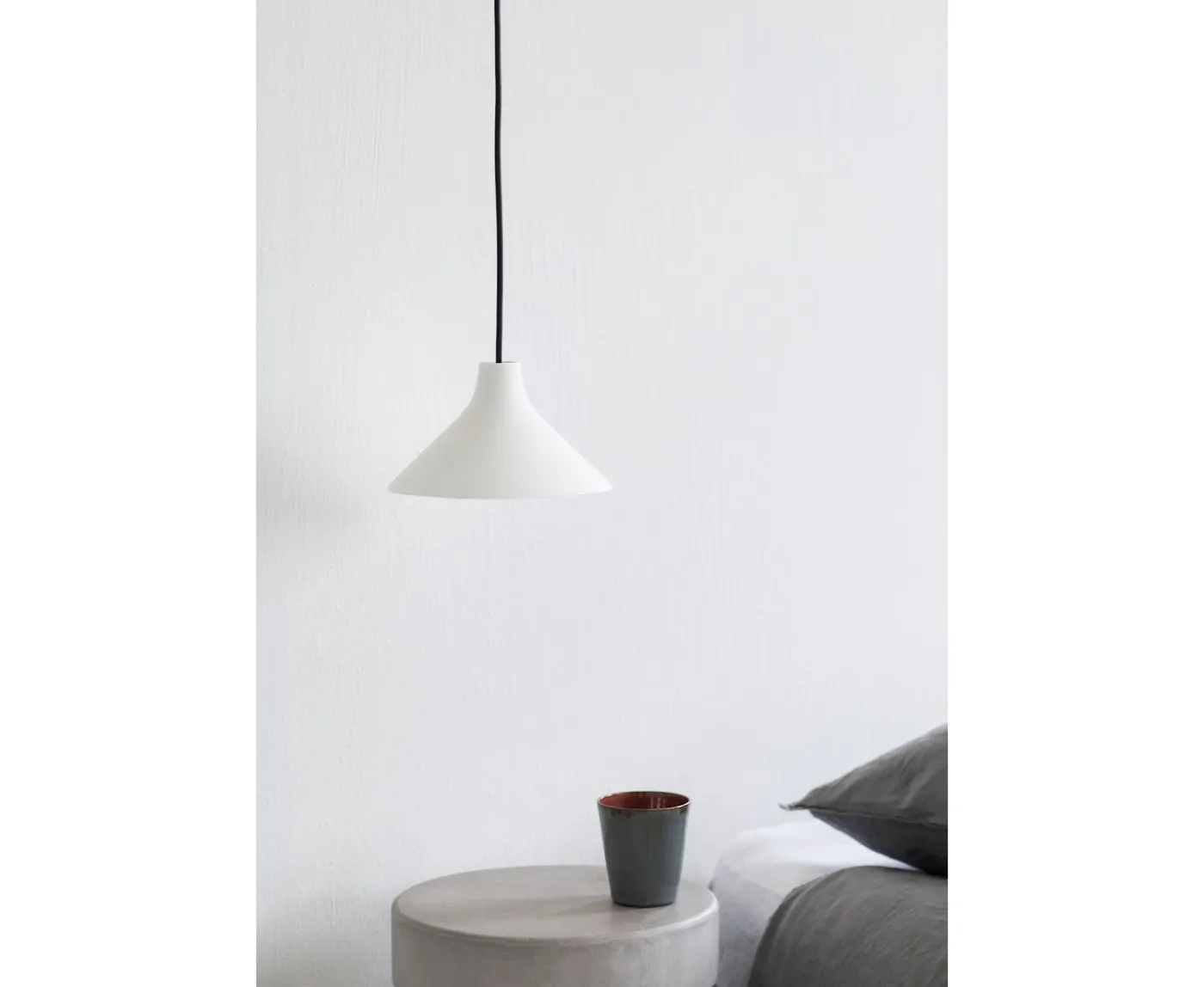 Serax Seam Taklampa White Medium