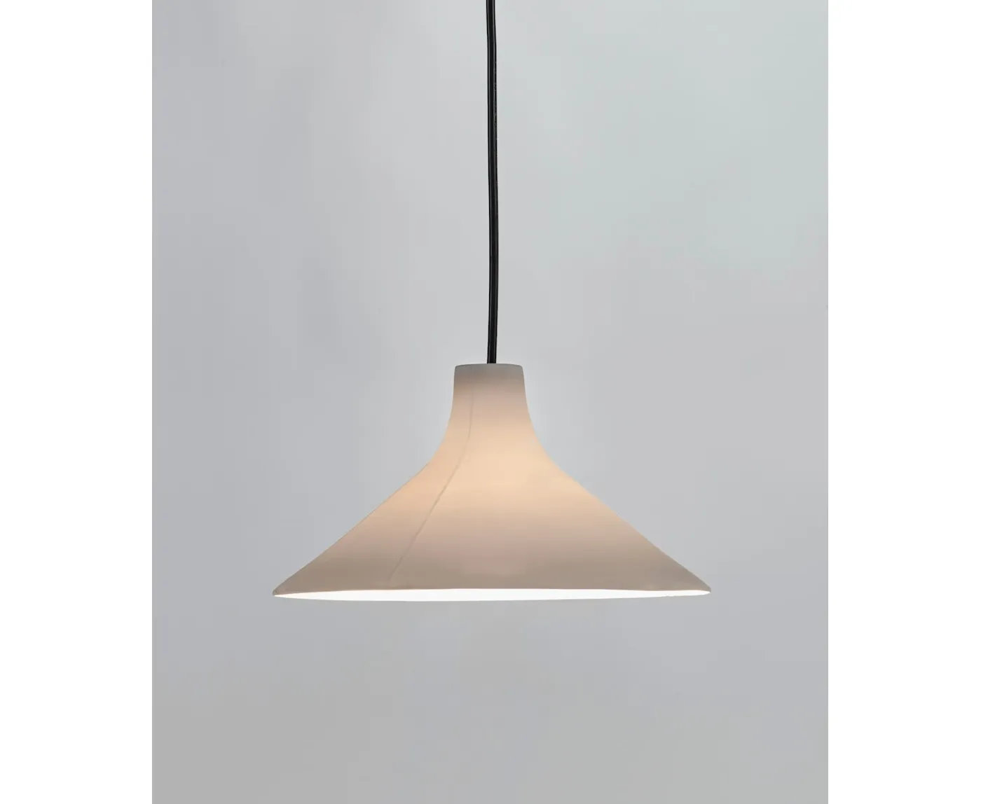 Serax Seam Taklampa White Medium