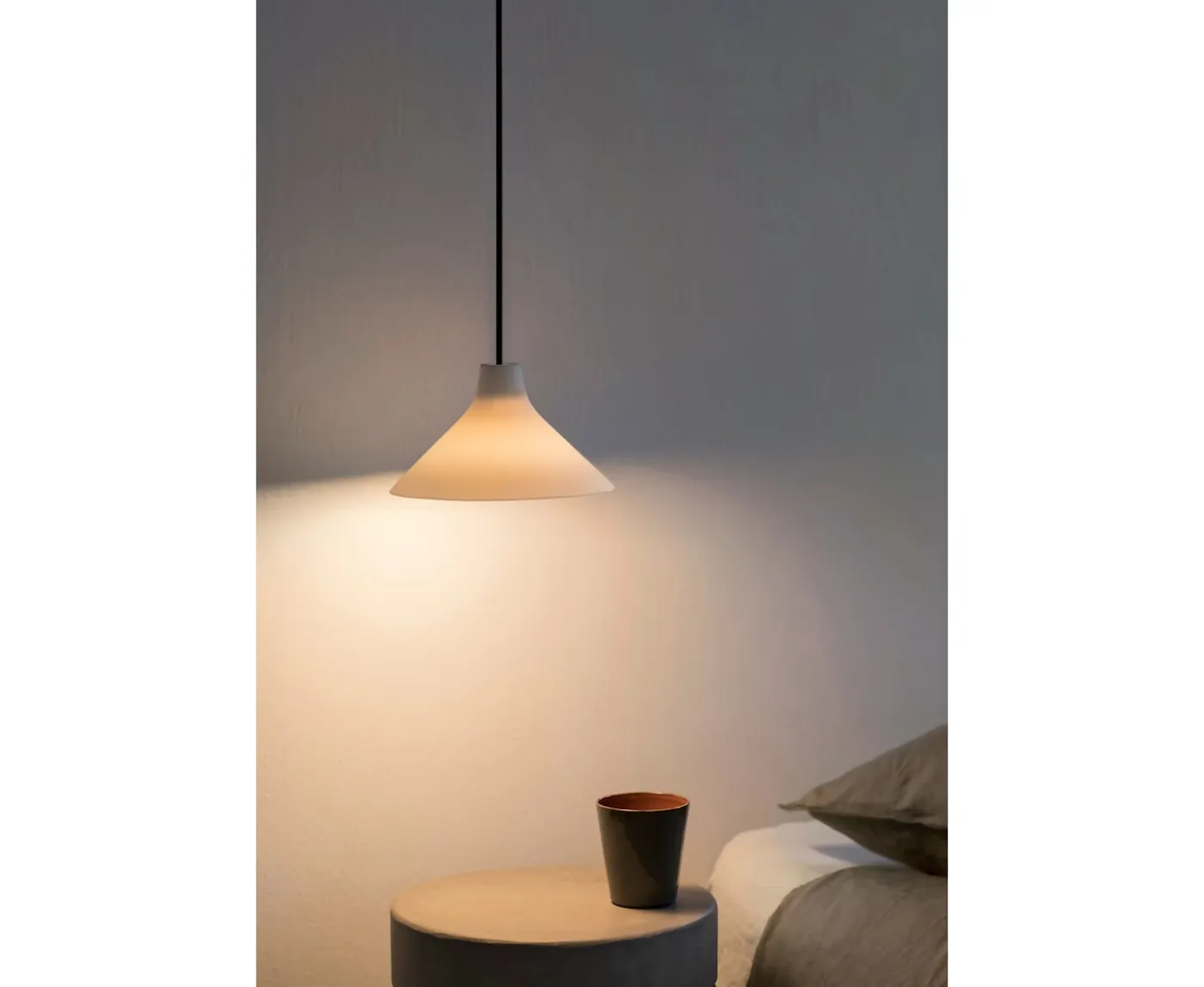 Serax Seam Taklampa White Medium