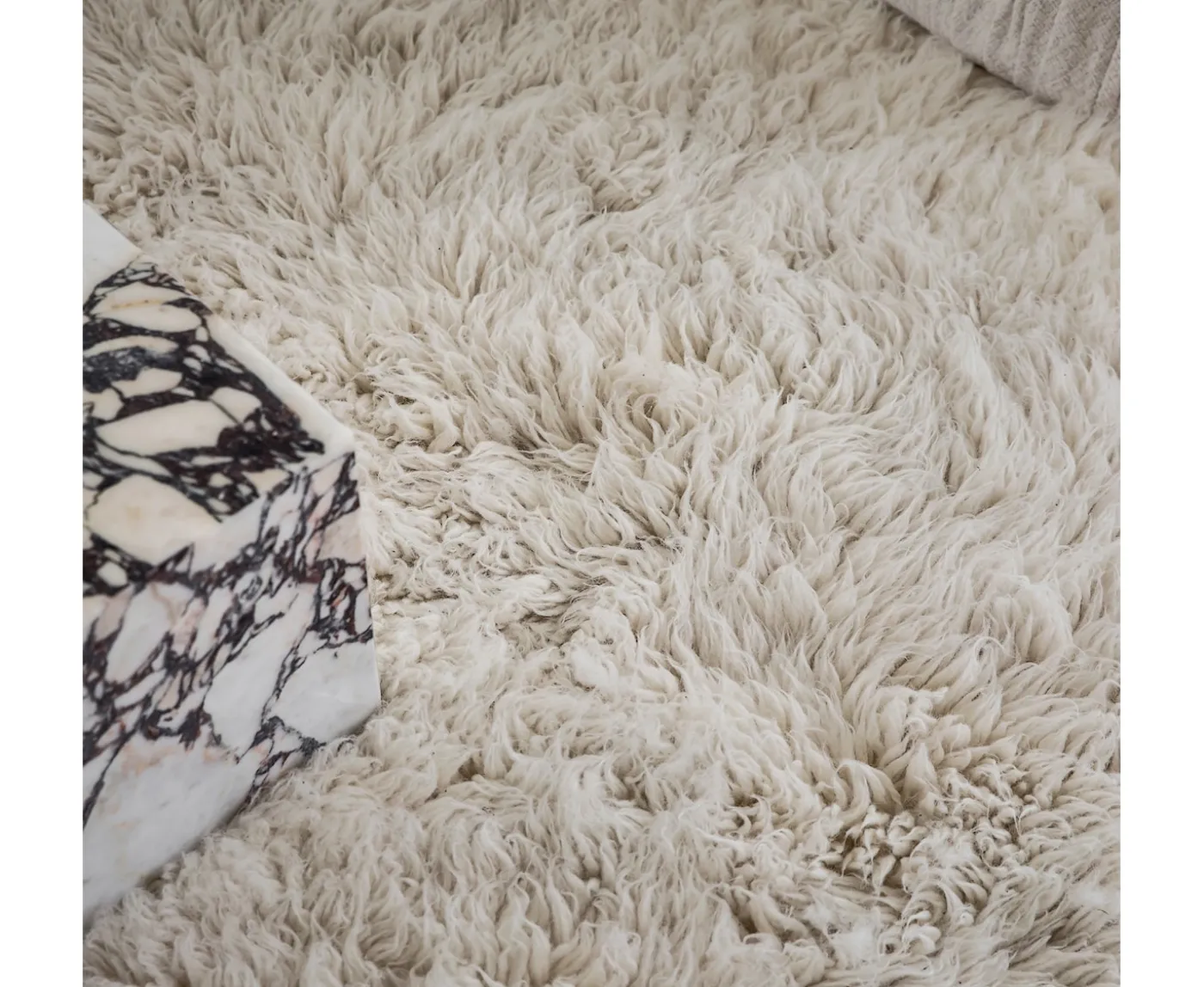 Sleepo Collection Fluffy Flokati Matta White Ø200