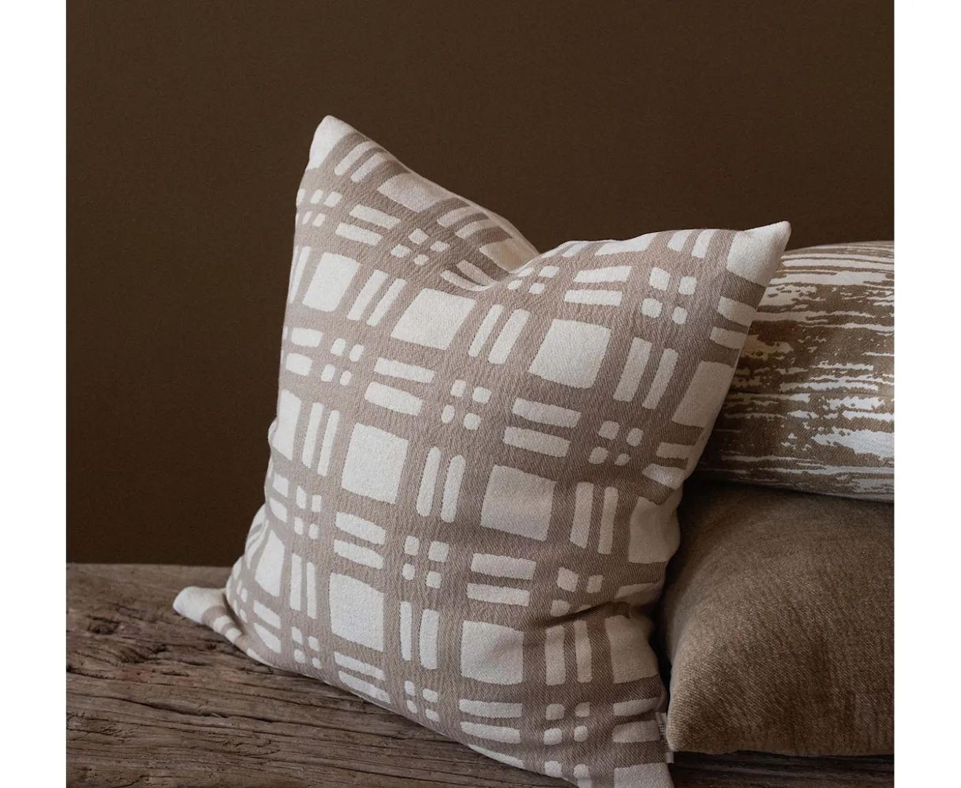 Tell me more Camille Kuddfodral Beige/Offwhite 50x50