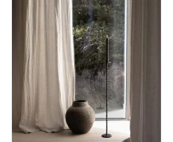 Tell me more Twist Golvljusstake Black 80cm