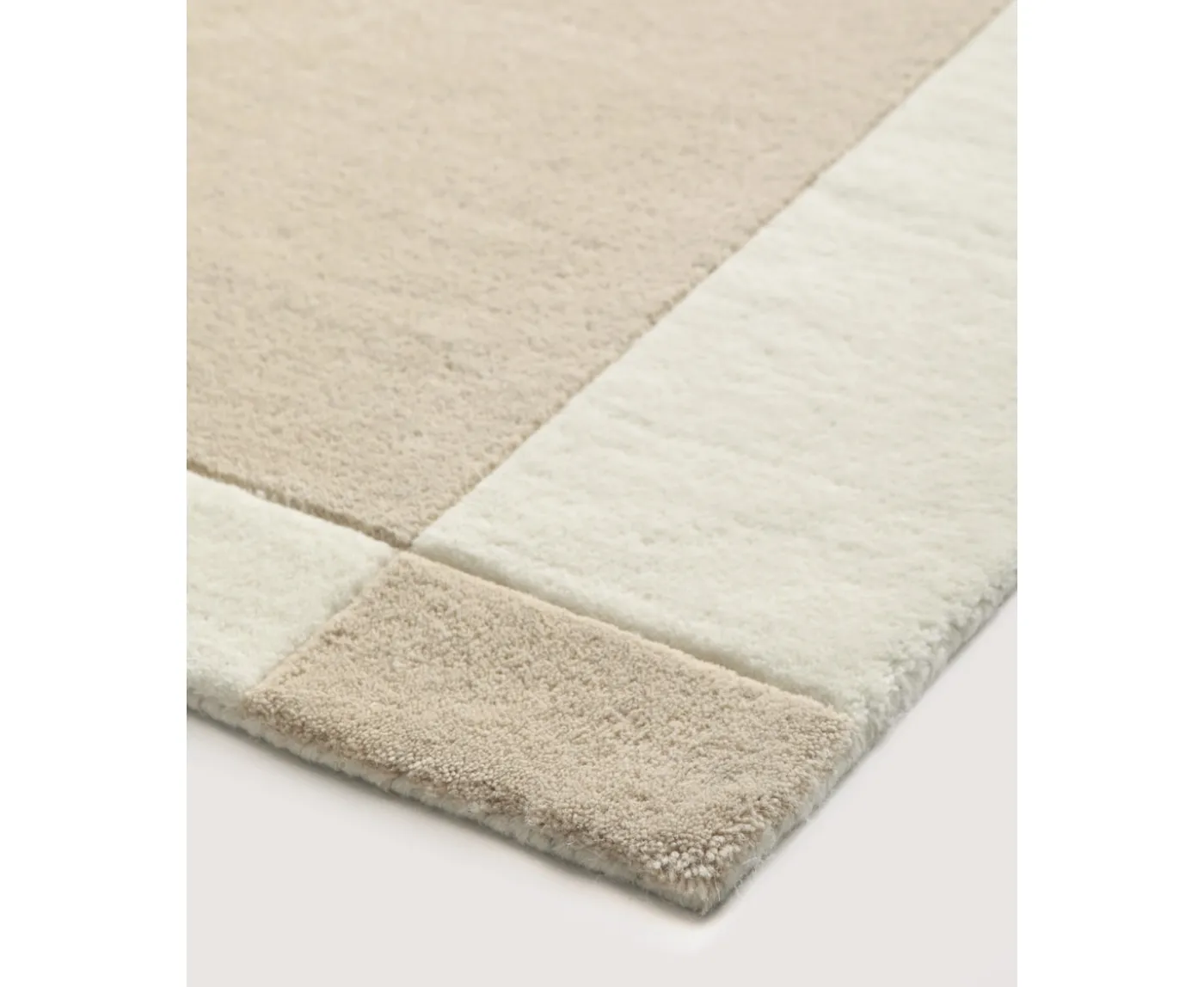 Tinted Hafstrom Ullmatta Beige/White 170x240