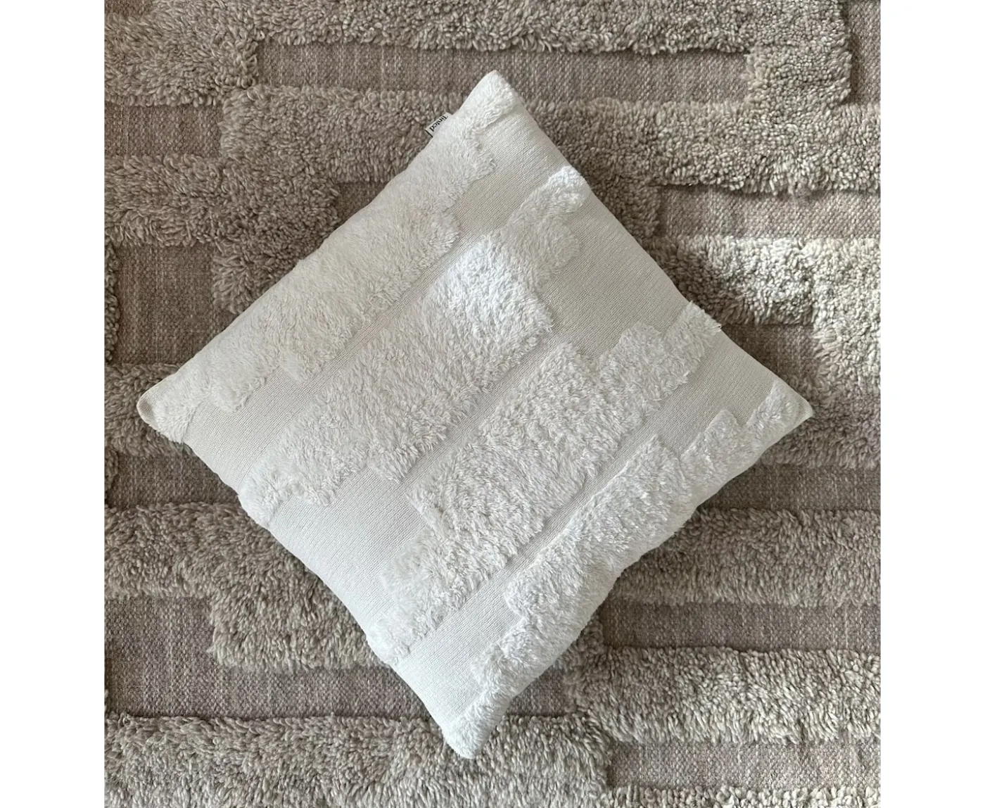 Tinted Keller Prydnadskudde Offwhite 50x50